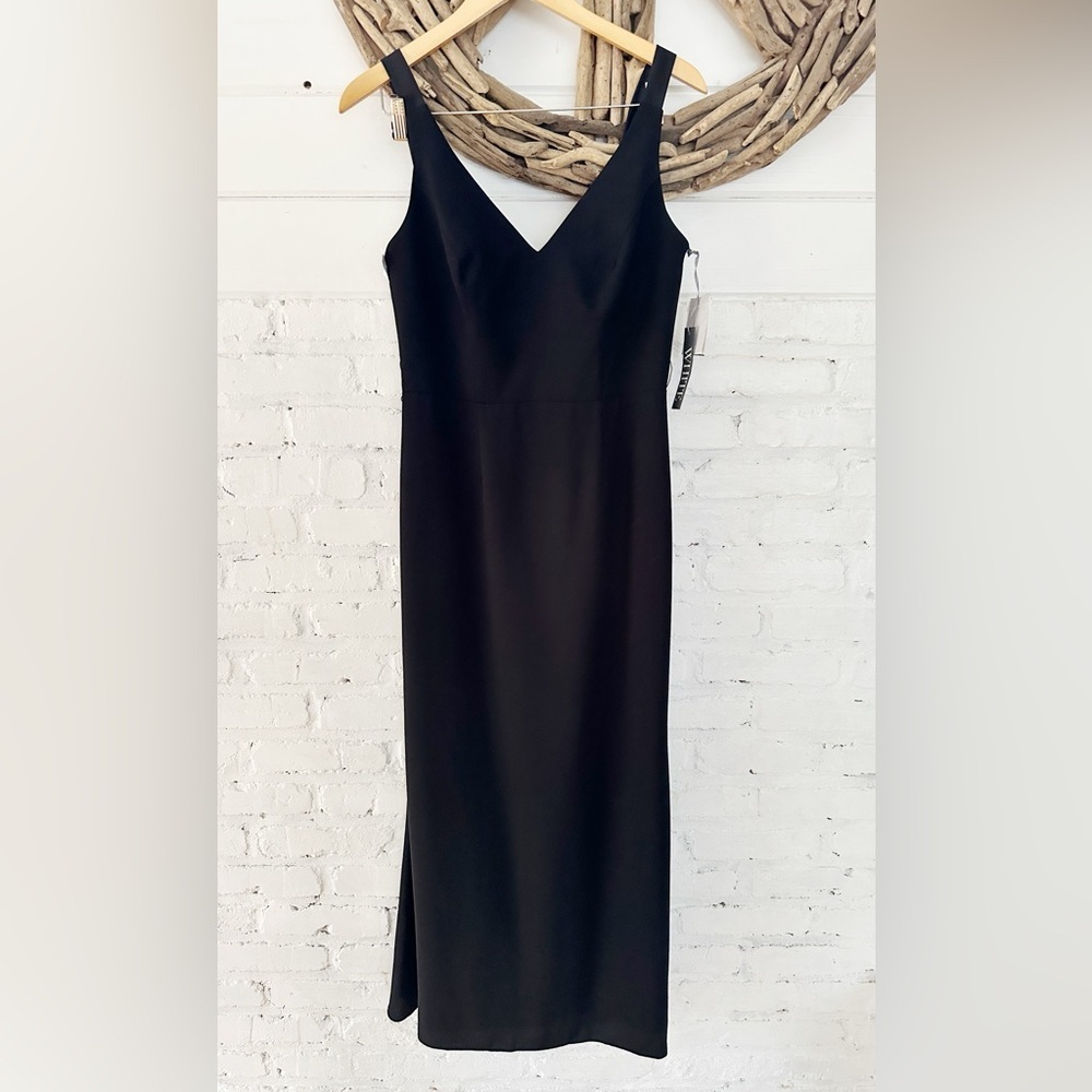 Vera Wang White Long Black Satin Crepe Dress – Size 8 (NWT, Missing Sash)